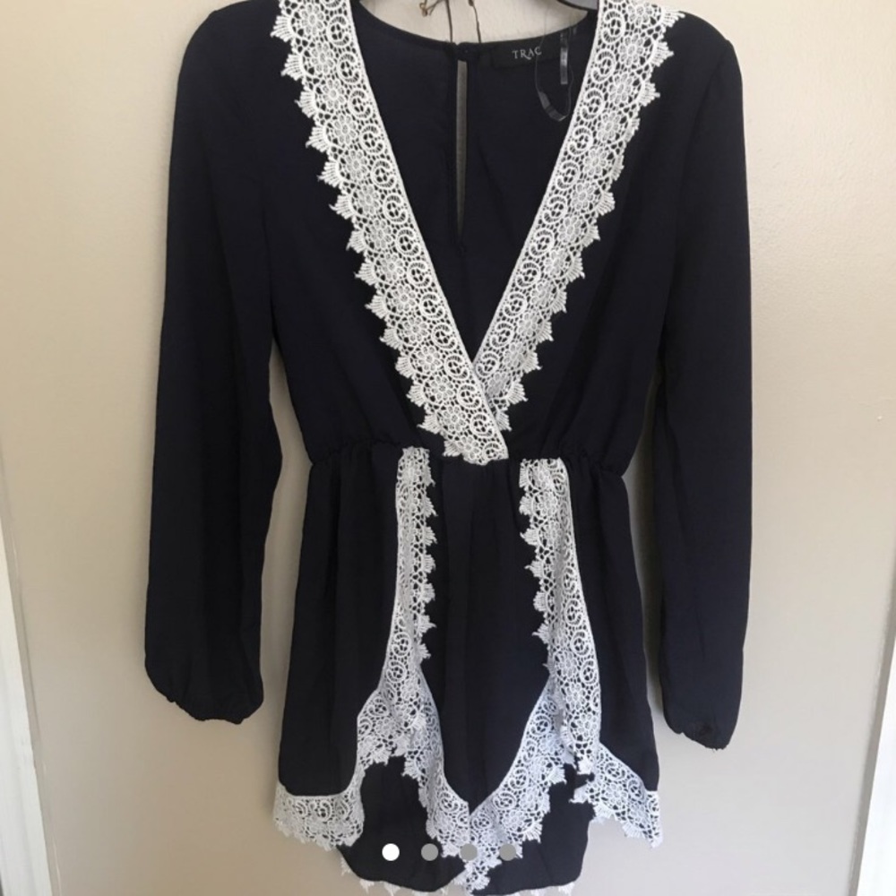 Navy blue romper with lace